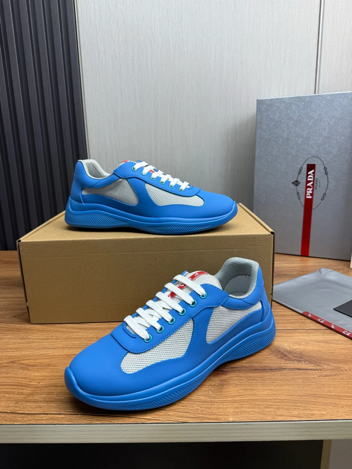 Men's shoes 640💰 [PRADA] Hot selling items🔥Must be recommended every day~~ Official website synchronized, 1:1 high quality shipments✔️ Imported cowhide fabric, rubber material + cowhide lining, original bottom, high-end airplane box packaging🎁 38-45 (38.45 custom-made, non-returnable)